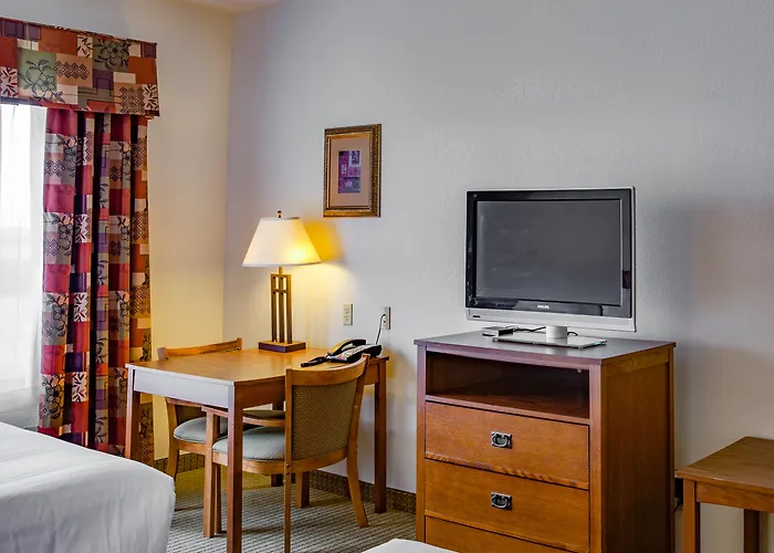 Holiday Inn Express & Suites Jacksonville By Ihg