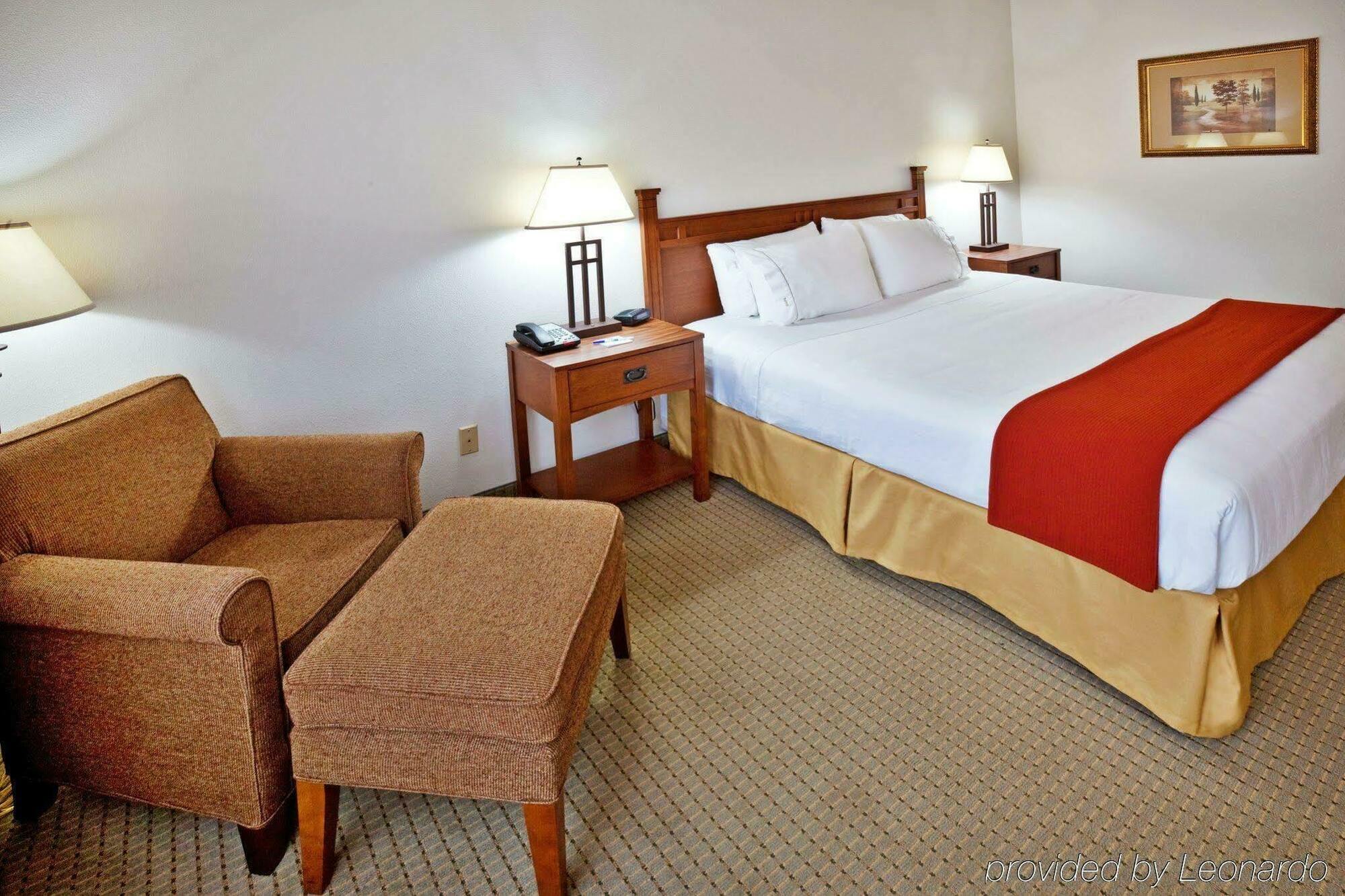 Express & Jacksonville By Ihg 3*