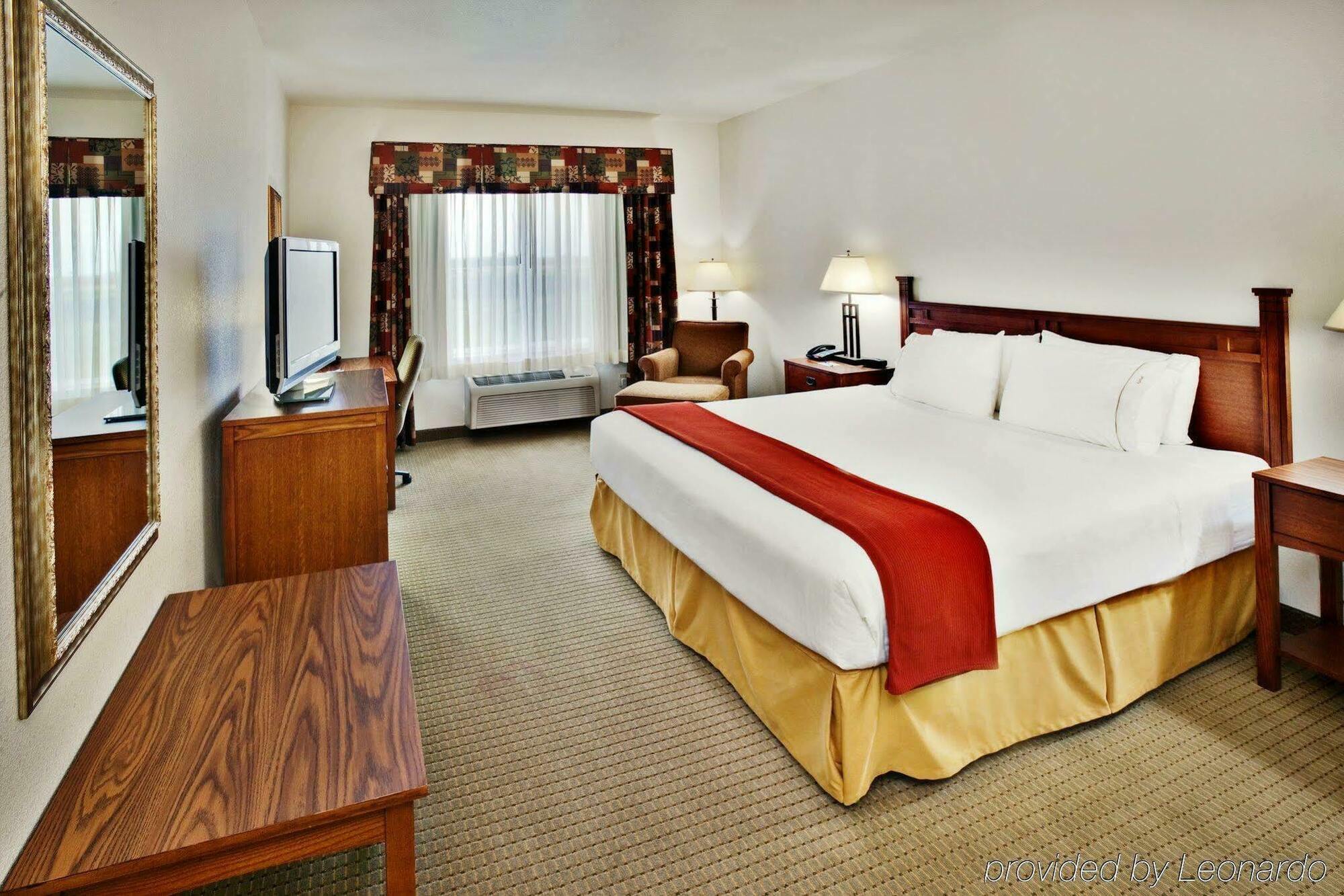 Express & Jacksonville By Ihg South Jacksonville