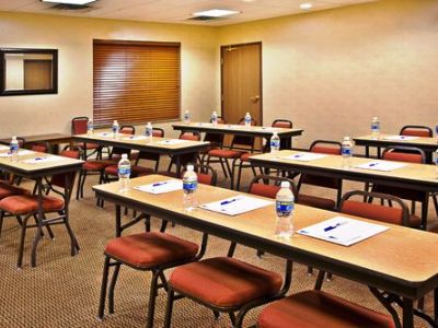 Express & Jacksonville By Ihg South Jacksonville